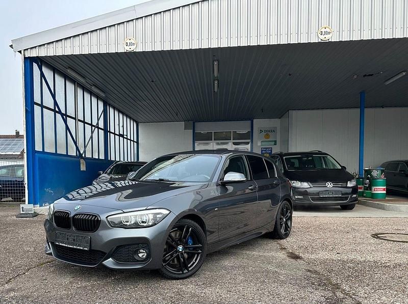 Grau Gebraucht 2019 BMW 120 M Sport Kleinwagen | 18.380 € (Guter Preis) - Bild 1/4