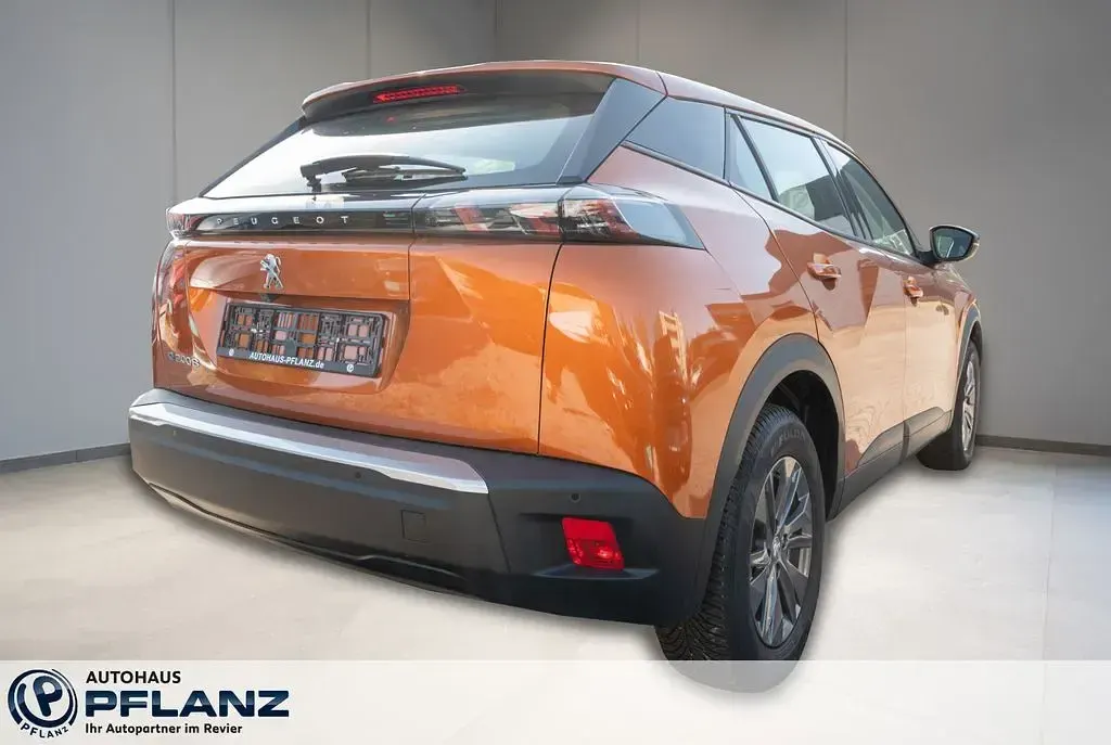 Gebraucht Peugeot e-2008 Active 100 kW (136 PS) 2022 Orange SUV