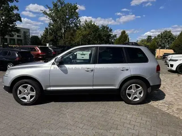 Gebraucht VW Touareg 241 PS (177 kW) 2005 Silber SUV