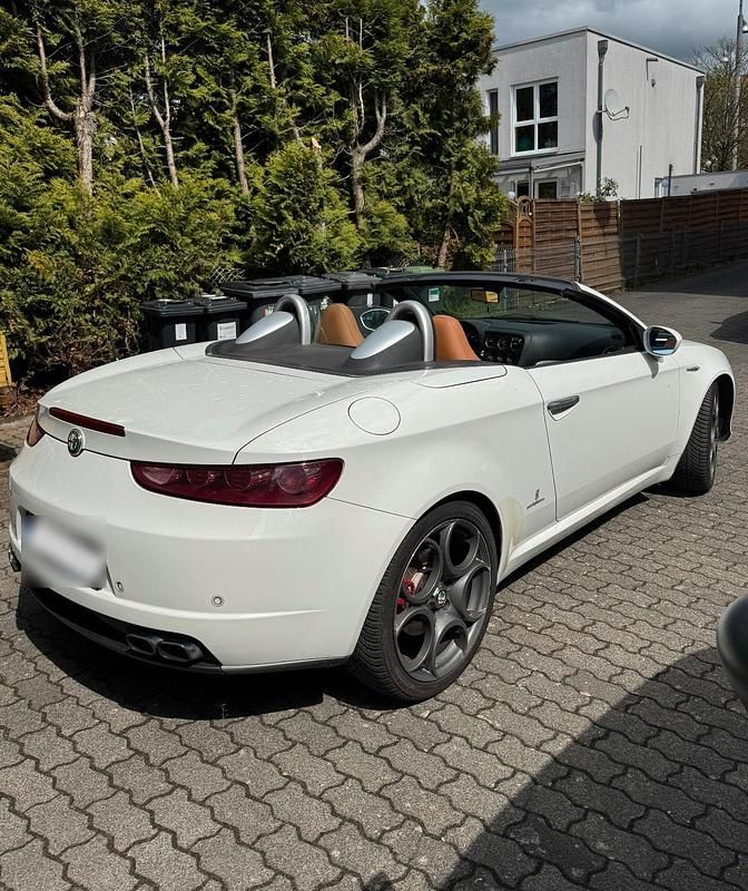 Gebraucht Alfa Romeo Spider 200 PS (147 kW) 2011 Weiß Cabrio