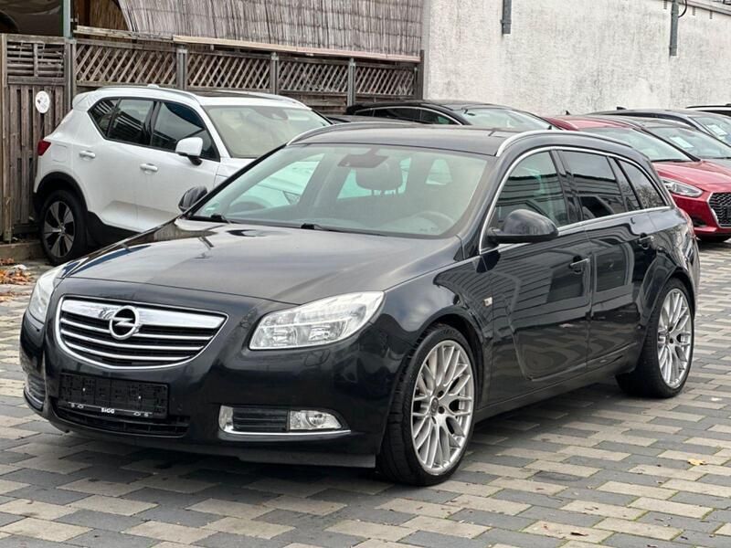 Schwarz Gebraucht 2011 Opel Insignia S Kombi | 3.499 € - Bild 1/4