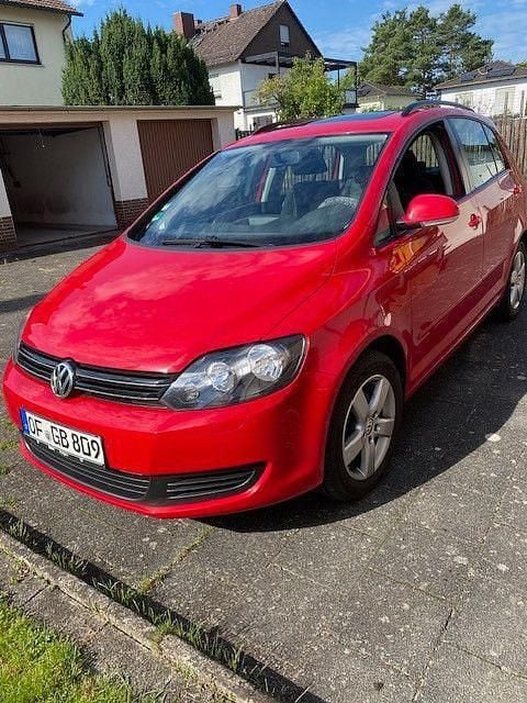 Rot Gebraucht 2010 VW Golf Plus Cross Comfortline Van / Kleinbus | 5.400 € (Fairer Preis) - Bild 1/4