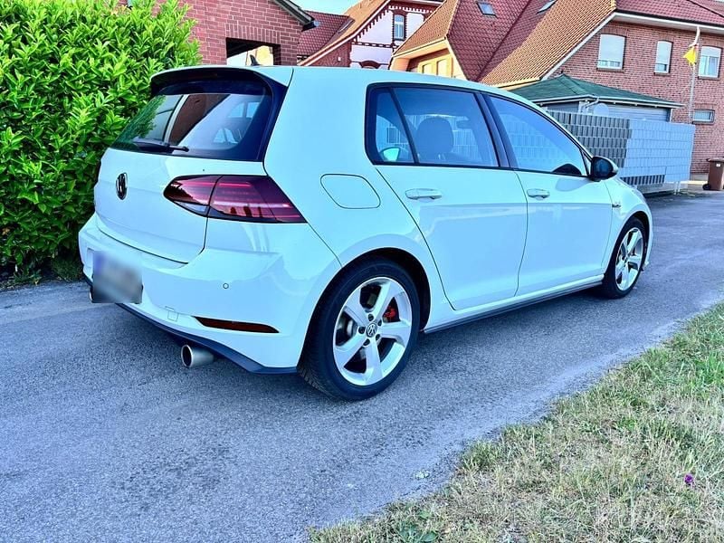 Weiß Gebraucht 2019 VW Golf VII GTI Limousine | 19.500 € (Guter Preis) - Bild 1/4