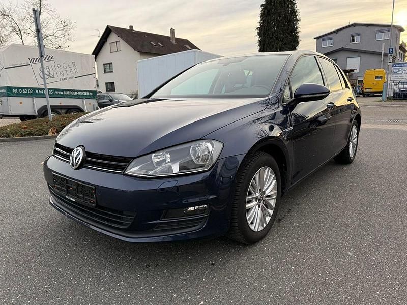 Blau Gebraucht 2015 VW Golf VII Cup Limousine | 8.700 € (Guter Preis) - Bild 1/4