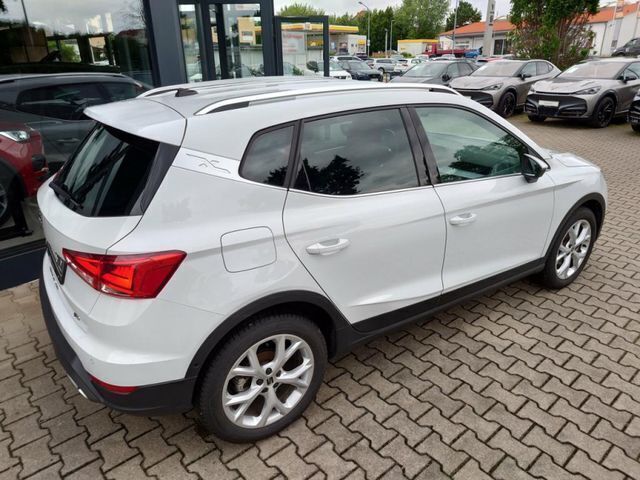 Gebraucht Seat Arona FR 110 PS (80 kW) 2024 Nevada weiss metallic (metallic) SUV