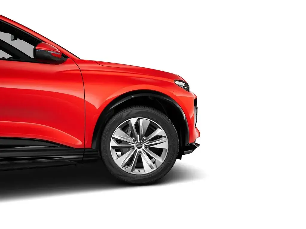 Gebraucht Audi Q6 e-tron Sport 284 kW (387 PS) 2025 Soneirarot metallic SUV