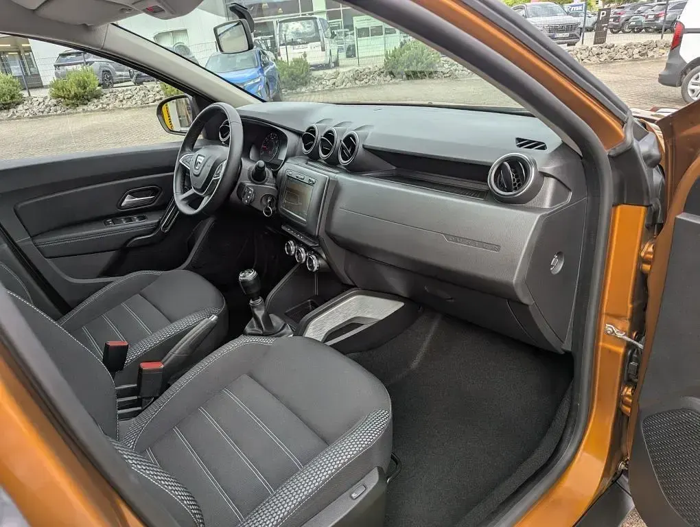 Gebraucht Dacia Duster Prestige 131 PS (96 kW) 2021 Orange SUV