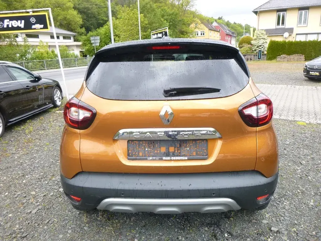 Gebraucht Renault Captur Intens 118 PS (86 kW) 2018 Orange SUV