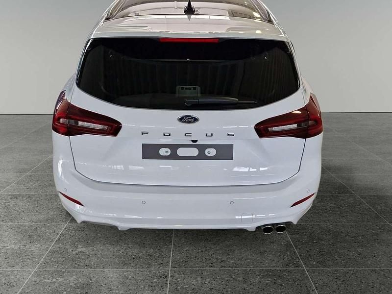 Neu Ford Focus ST-Line X 155 PS (114 kW) 2026 Frostweiß Kombi