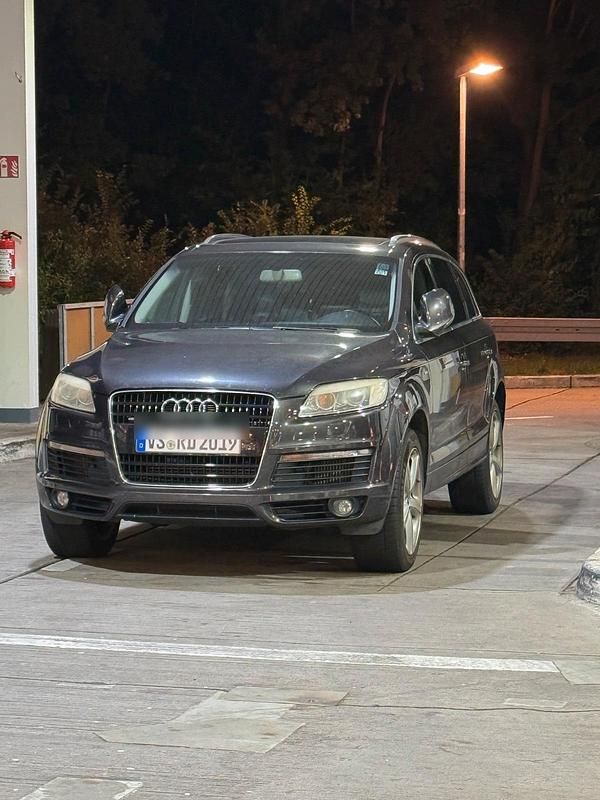 Grau Gebraucht 2007 Audi Q7 S-Line SUV | 8.100 € (Superpreis) - Bild 1/4