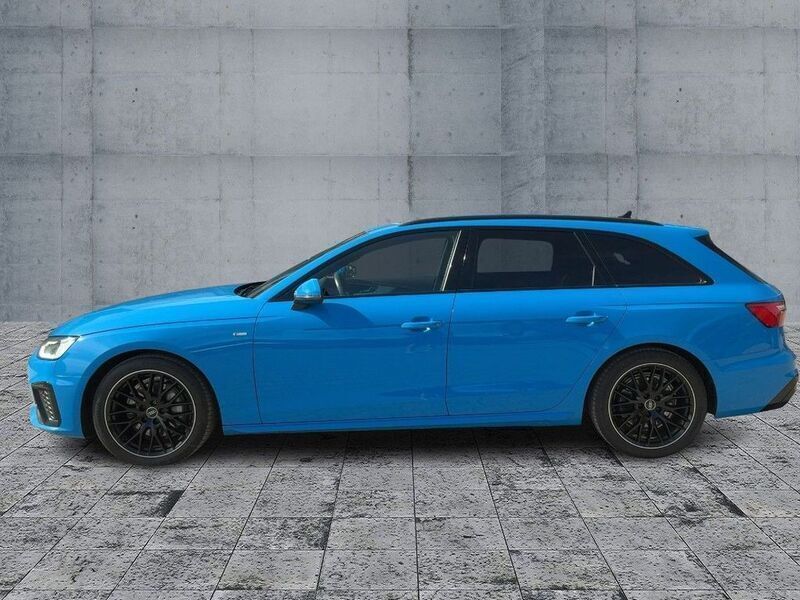 Second-hand Audi A4 S-Line 204 CP (150 kW) 2022 Albastru Break