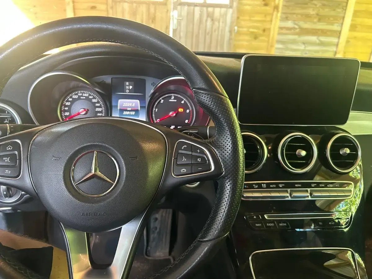 Gebraucht Mercedes C250 204 PS (150 kW) 2018 Schwarz Kombi