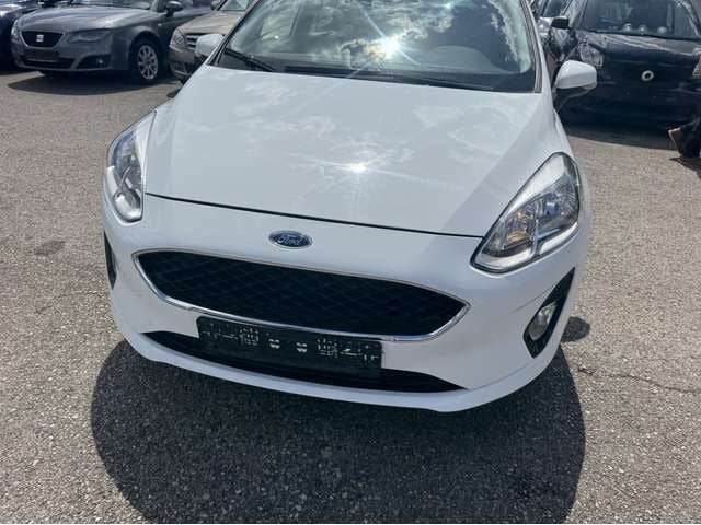 Frostweiß Gebraucht 2019 Ford Fiesta Kleinwagen | 4.399 € (Guter Preis) - Bild 1/4