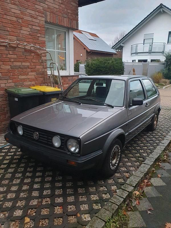 Grau Gebraucht 1988 VW Golf II Edition Kleinwagen | 850 € - Bild 1/4