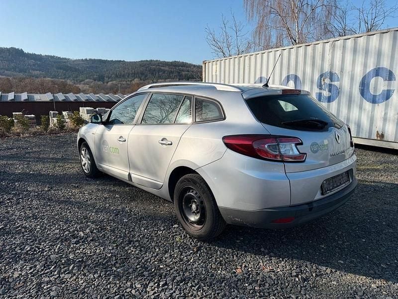 Gebraucht Renault Mégane III LIMITED 110 PS (80 kW) 2016 Grau Limousine