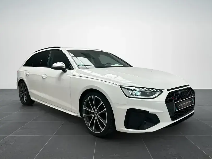 Gebraucht Audi S4 Design 341 PS (250 kW) 2023 Ibisweiß Kombi