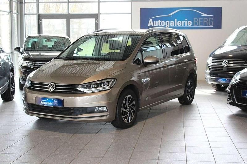 Gebraucht VW Touran Join 150 PS (110 kW) 2018 Beige Van / Kleinbus
