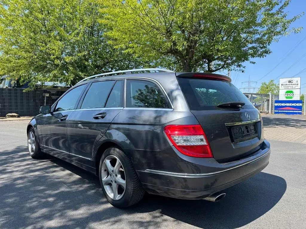 Gebraucht Mercedes C220 170 PS (125 kW) 2008 Grau Limousine
