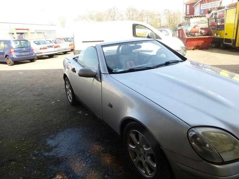 Gebraucht Mercedes SLK200 136 PS (100 kW) 1998 Silber Cabrio
