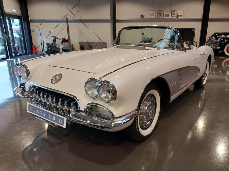Perlmuttweiß Gebraucht 1960 Corvette C1 Cabrio | 103.600 € - Bild 1/4
