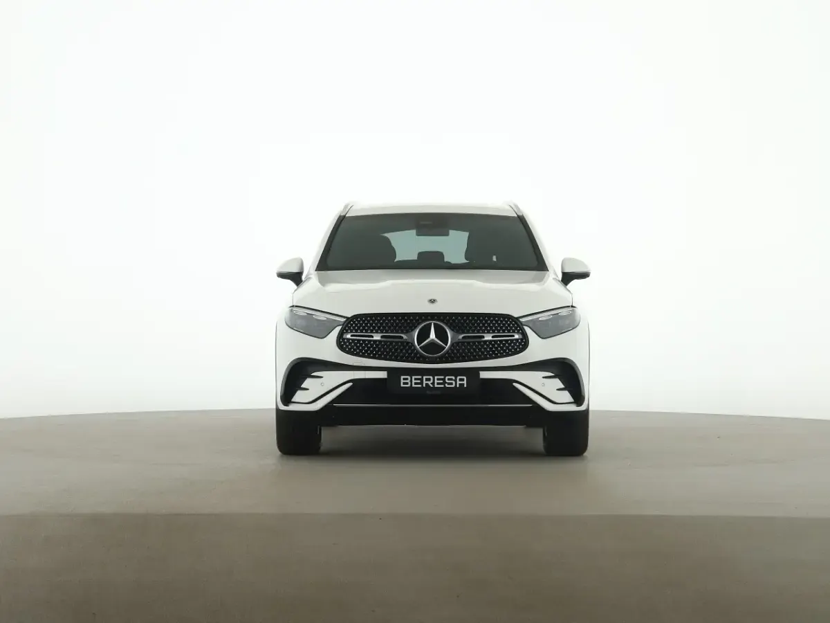 Gebraucht Mercedes GLC220 AMG 360 PS (264 kW) 2026 Weiss SUV