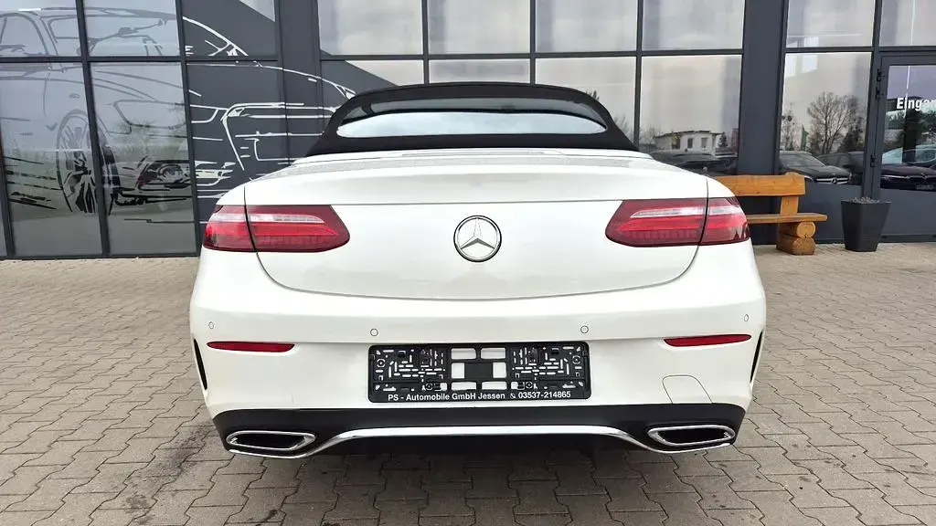 Usado Mercedes E220 AMG line 194 CV (142 kW) 2017 Blanco Descapotable