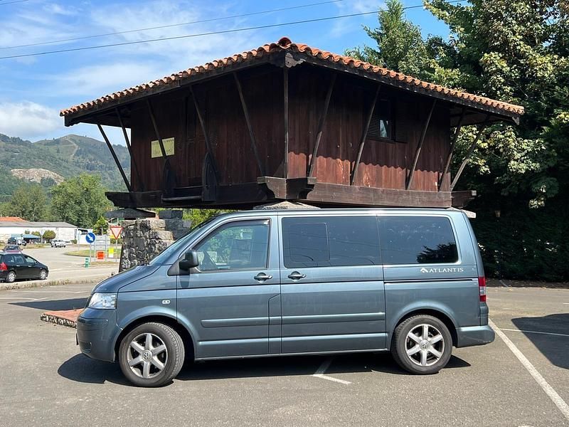 Grau Gebraucht 2007 VW T5 Van | 17.900 € - Bild 1/4