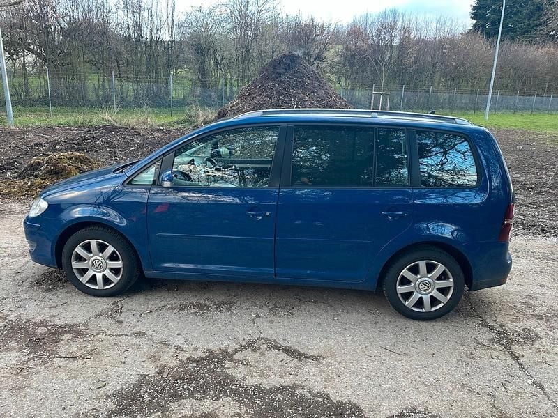 Gebraucht VW Touran 2008 Blau Van / Kleinbus