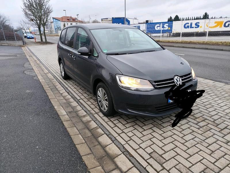 Gebraucht VW Sharan 150 PS (110 kW) 2018 Grau Van / Kleinbus