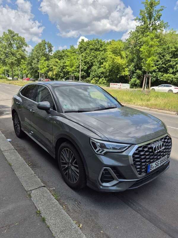 Gebraucht 2020 Audi Q3 Sportback SUV | 27.800 € (Teuer) - Bild 1/3