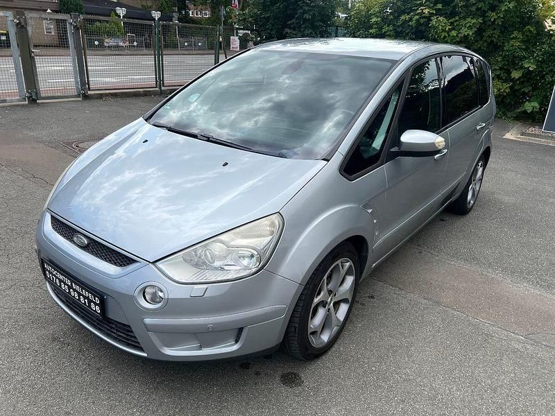 Silber Gebraucht 2007 Ford S-MAX Titanium Van / Kleinbus | 3.199 € (Fairer Preis) - Bild 1/4