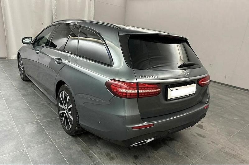 Gebraucht Mercedes E300 AMG 194 PS (142 kW) 2022 Grau Kombi