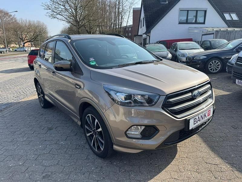 Gebraucht Ford Kuga ST-Line 150 PS (110 kW) 2019 Silber SUV