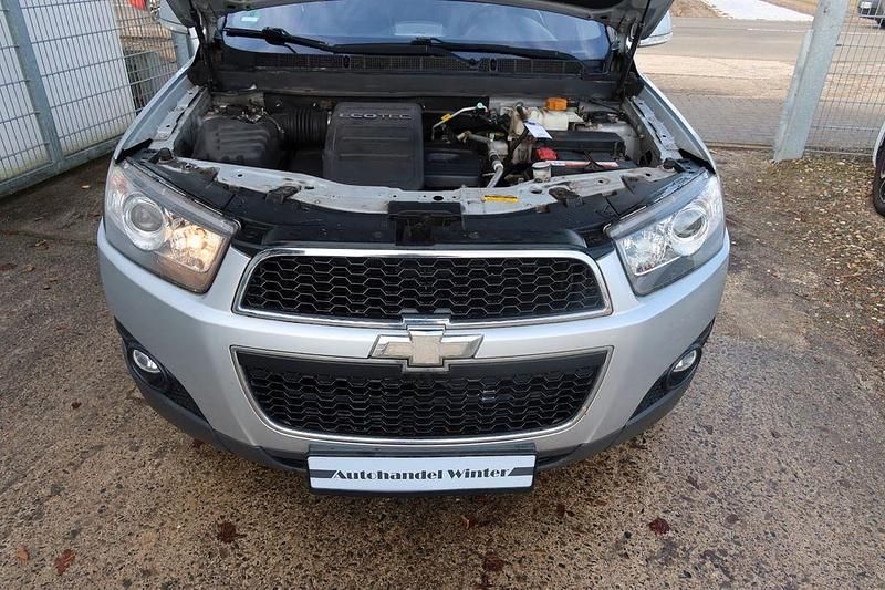 Gebraucht Chevrolet Captiva LT 167 PS (122 kW) 2012 Silber SUV