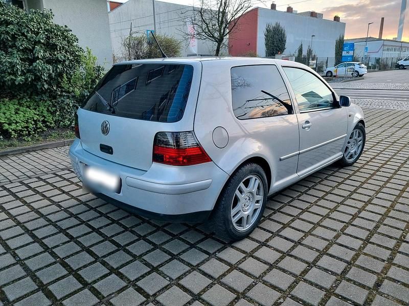 Gebraucht VW Golf 150 PS (110 kW) 1998 Silber Coupé