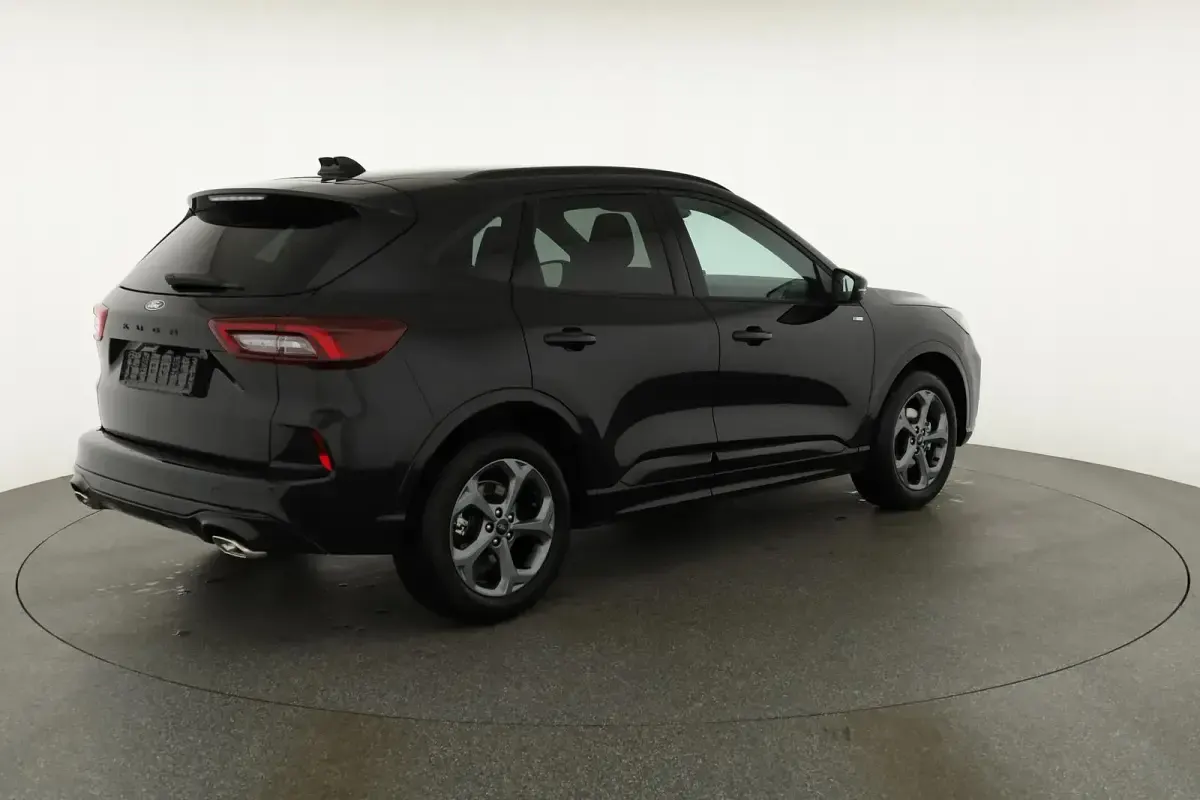Neu Ford Kuga ST-Line 186 PS (136 kW) 2026 Agate black metallic SUV