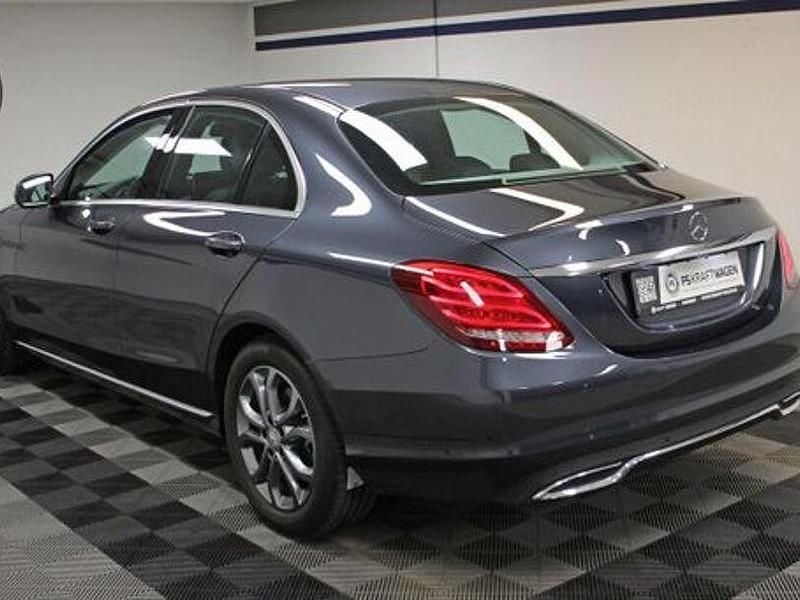 Gebraucht Mercedes C200 184 PS (135 kW) 2016 Grau Limousine