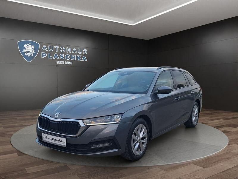 Grau Gebraucht 2022 Skoda Octavia Ambition Limousine | 20.450 € (Fairer Preis) - Bild 1/4