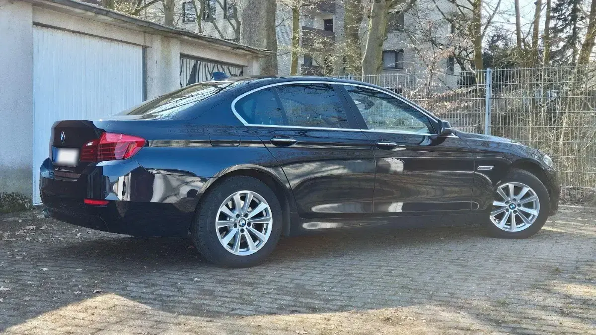 Gebraucht BMW 520 Efficient Dynamics 190 PS (139 kW) 2015 Schwarz Limousine