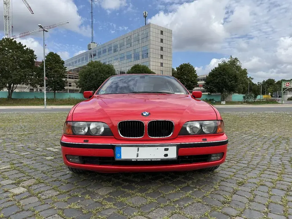 Gebraucht BMW 528 193 PS (141 kW) 1998 Rot Limousine