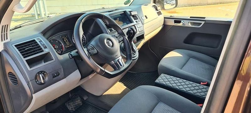 Second-hand VW T5 140 CP (102 kW) 2013 Maro Van