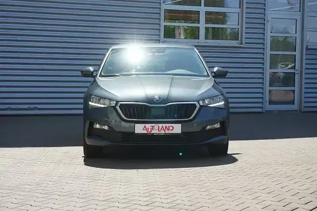 Gebraucht Skoda Scala Cool Plus 110 PS (80 kW) 2022 Grau Kleinwagen