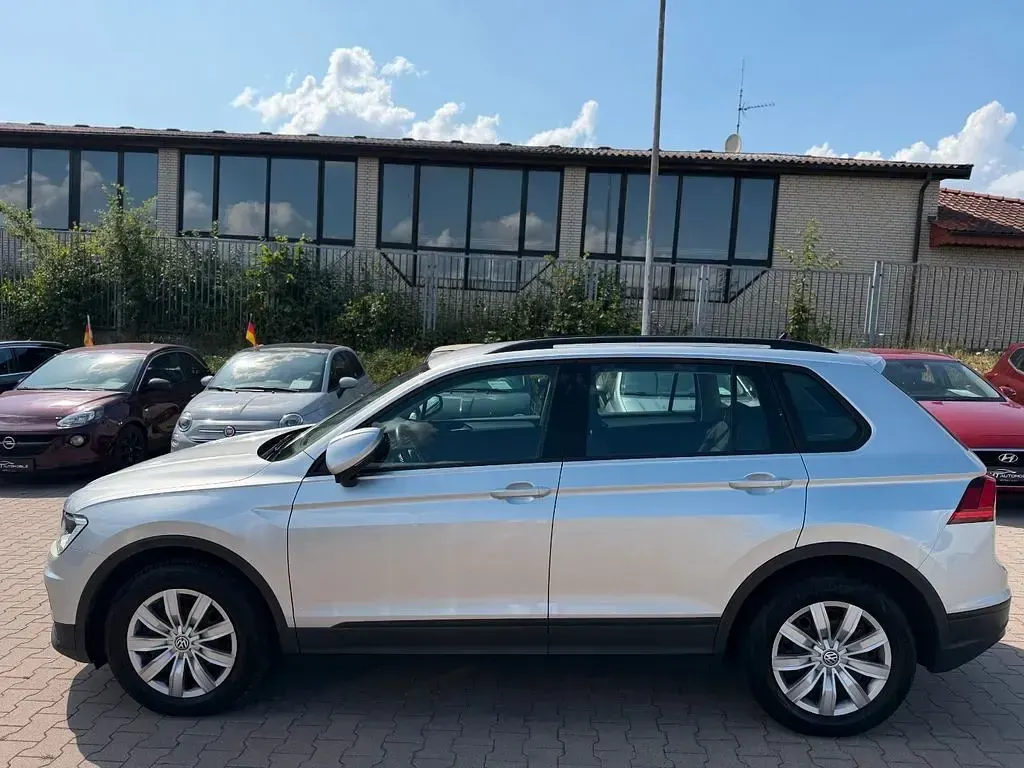 Gebraucht VW Tiguan Trendline 116 PS (85 kW) 2018 Silber SUV