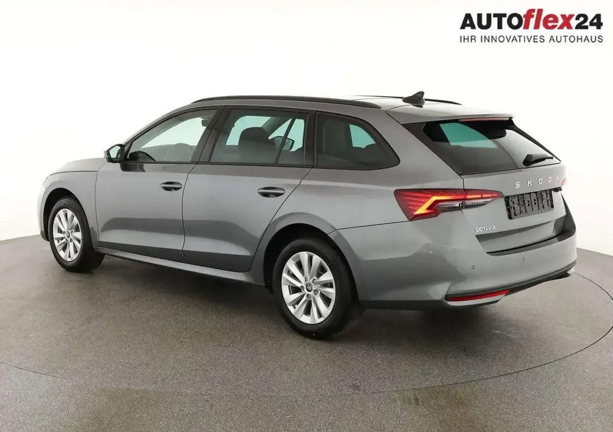 Neu Skoda Octavia Selection 150 PS (110 kW) 2026 Graphite grau metallic Kombi