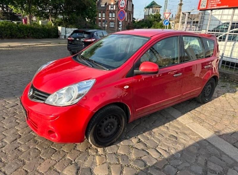 Gebraucht Nissan Note Acenta 88 PS (64 kW) 2011 Rot Kleinwagen