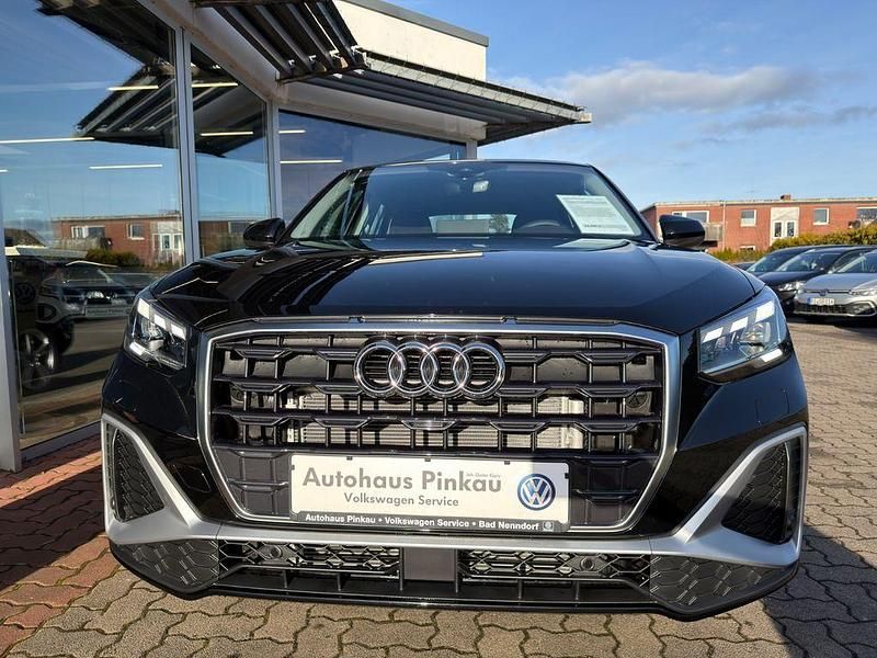 Neu Audi Q2 S-Line 150 PS (110 kW) 2026 Schwarz SUV