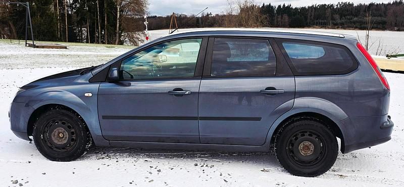 Gebraucht Ford Focus 101 PS (74 kW) 2006 Silber Kombi