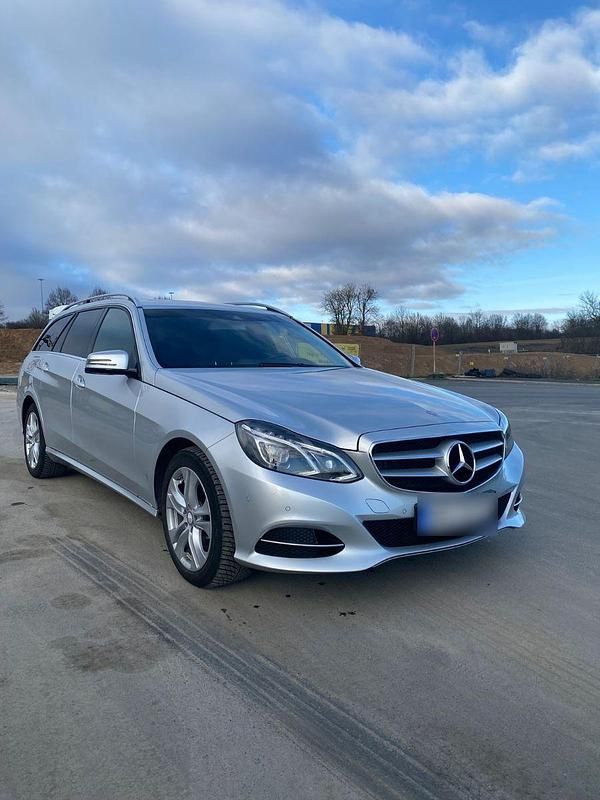 Gebraucht Mercedes E350 Avantgarde 258 PS (189 kW) 2013 Silber Kombi