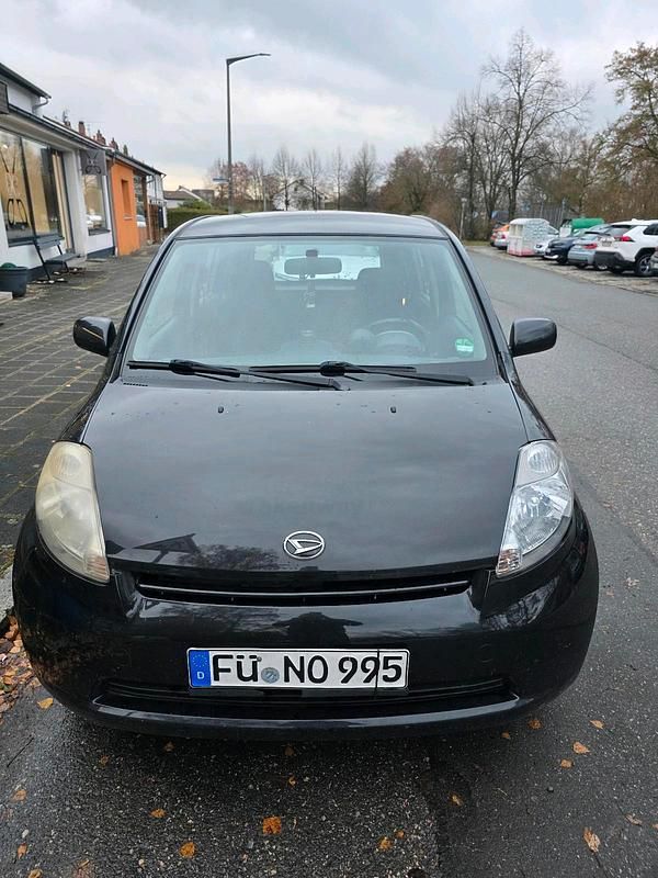 Gebraucht Daihatsu Sirion 87 PS (63 kW) 2007 Schwarz Kleinwagen