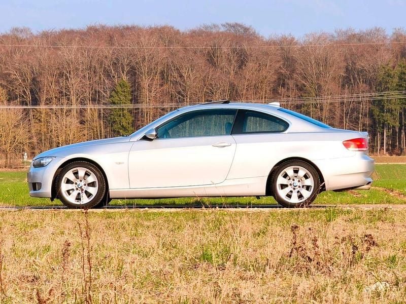 Gebraucht BMW 325 Comfort Edition 218 PS (160 kW) 2007 Silber Coupé